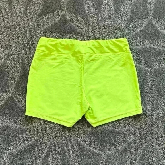 💟Woman’s Tzu Tzu Shorts - Picture 2 of 12